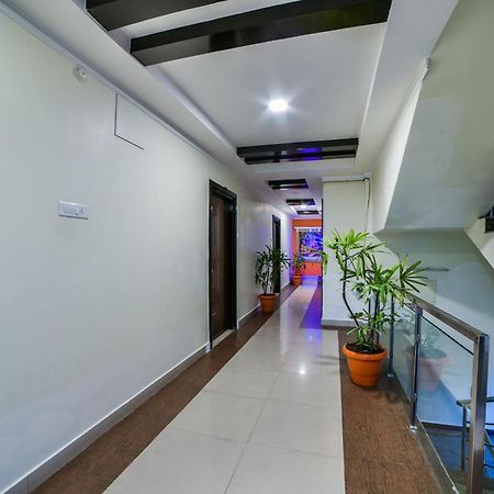 Oyo Surya Teja Residency Hotel Khammam Buitenkant foto
