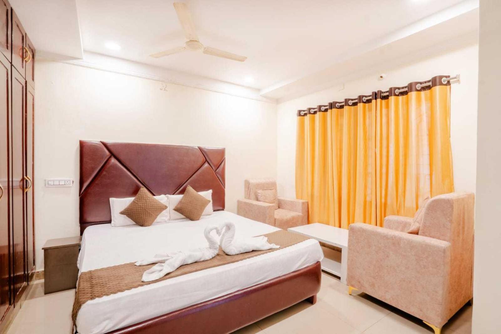 Oyo Surya Teja Residency Hotel Khammam Buitenkant foto